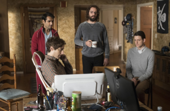 ‘Silicon Valley’ star Thomas Middleditch makes a surprise appearance at TechCrunch Disrupt 2025
