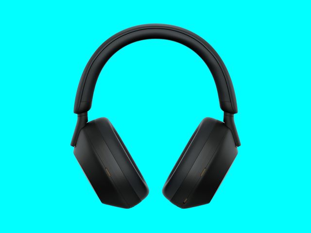 Sony WH-1000MX5 headphones