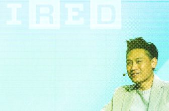 ‘Wicked’ Director Jon M. Chu on ‘What Makes Art Beautiful’ in the AI Era