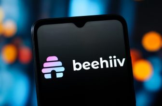 Beehiiv expands into podcasting, taking aim at Patreon