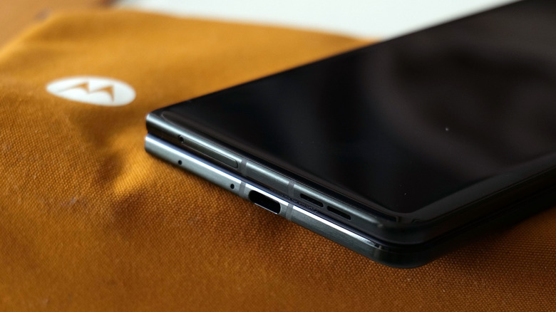 The Razr Fold can charge at up to 80 watts using a wire, but you'll need one of Moto's TurboPower adapters.