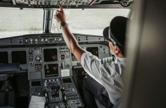 Jammin' on UK defence secretary's jet as Russia blamed for GPS interference