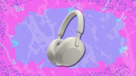 Sony XM5 headphones are under $250 in Amazons huge Memorial Day sale