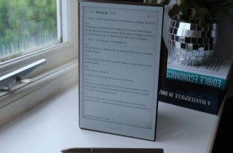 Cuneflow's e-paper writing tablet uses AI to record and transcribe meetings