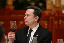Elon Musk can’t hear you over the sound of his $1.75 trillion IPO