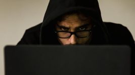 Is AdultFriendFinder safe to use? What a cybersecurity expert says.