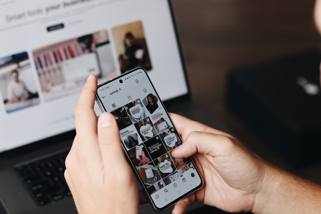 Photo influencer marketing