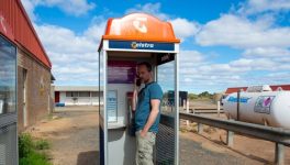Telstra outage: Failed emergency services calls, train chaos, payment systems down