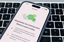 How to reserve and change your WhatsApp username