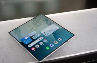 Samsung’s new foldable display is harder to crease and damage
