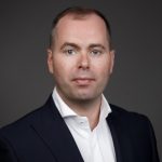 Forward-Deployed Engineers vs. Implementation Consultants: The Crucial Distinctions