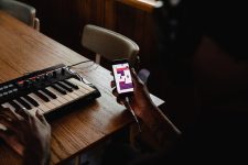 Photo Piano Learning App