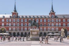 Photo Spanish Beginners Intermediate Bundle Course