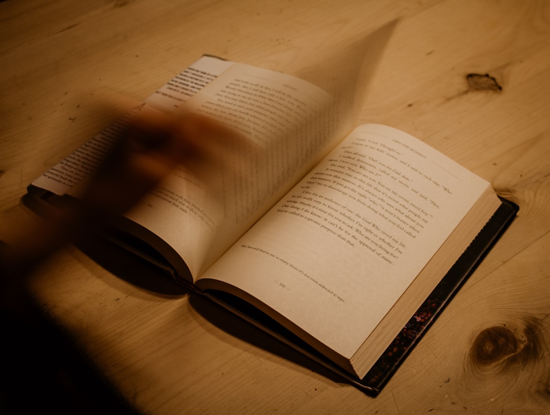 Photo Non-Fiction Book Generator