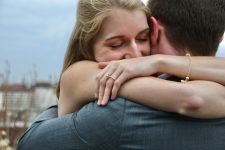Photo hugging face