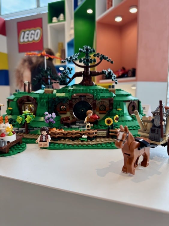 close-up of Lego Icons The Lord of The Rings: The Shire Building Set