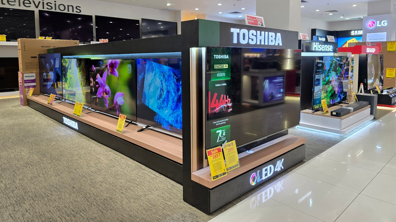 4K TVs in a store display