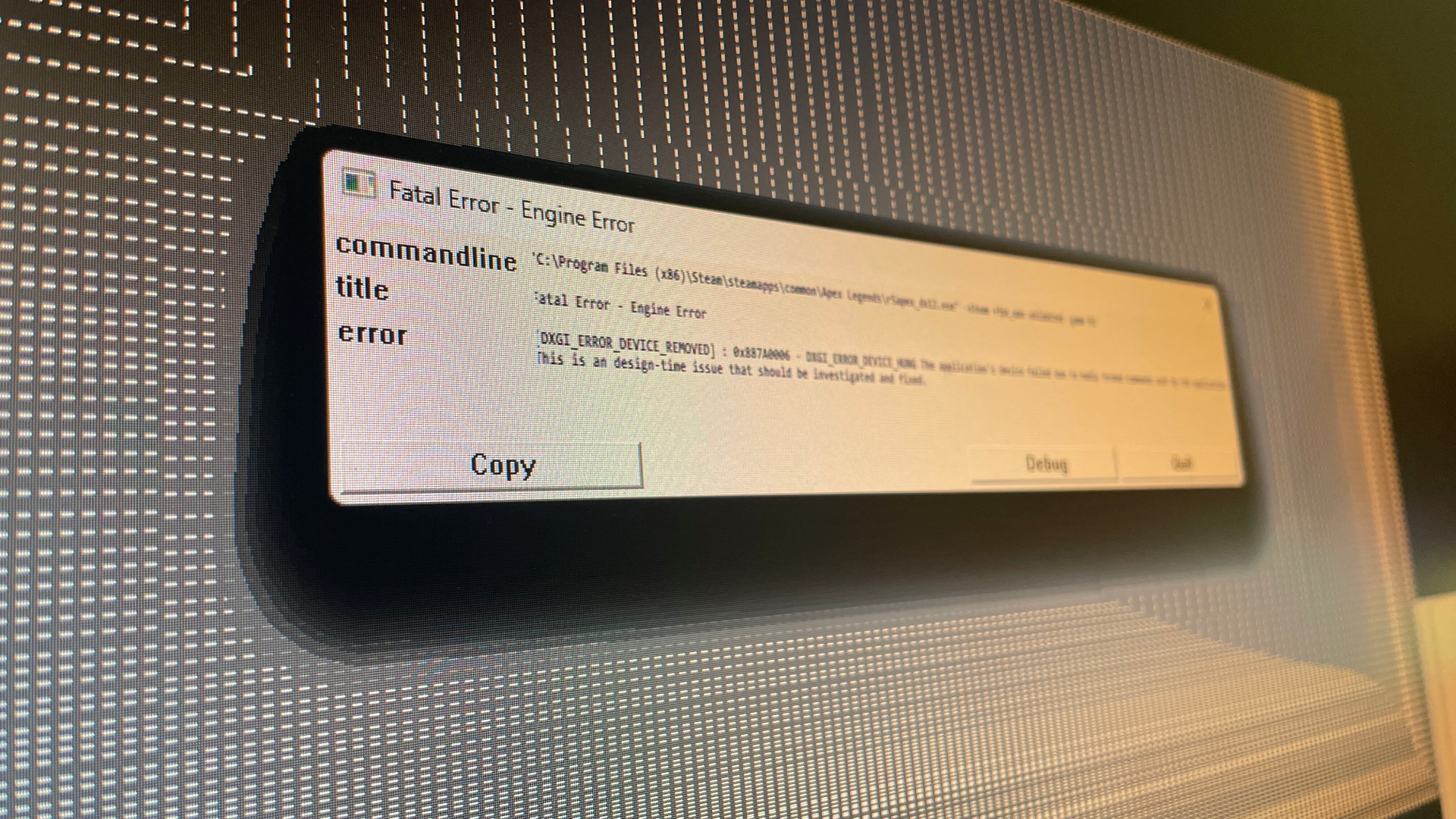 A 'fatal error' bug splash from Apex Legends running on an RX 9070 XT.