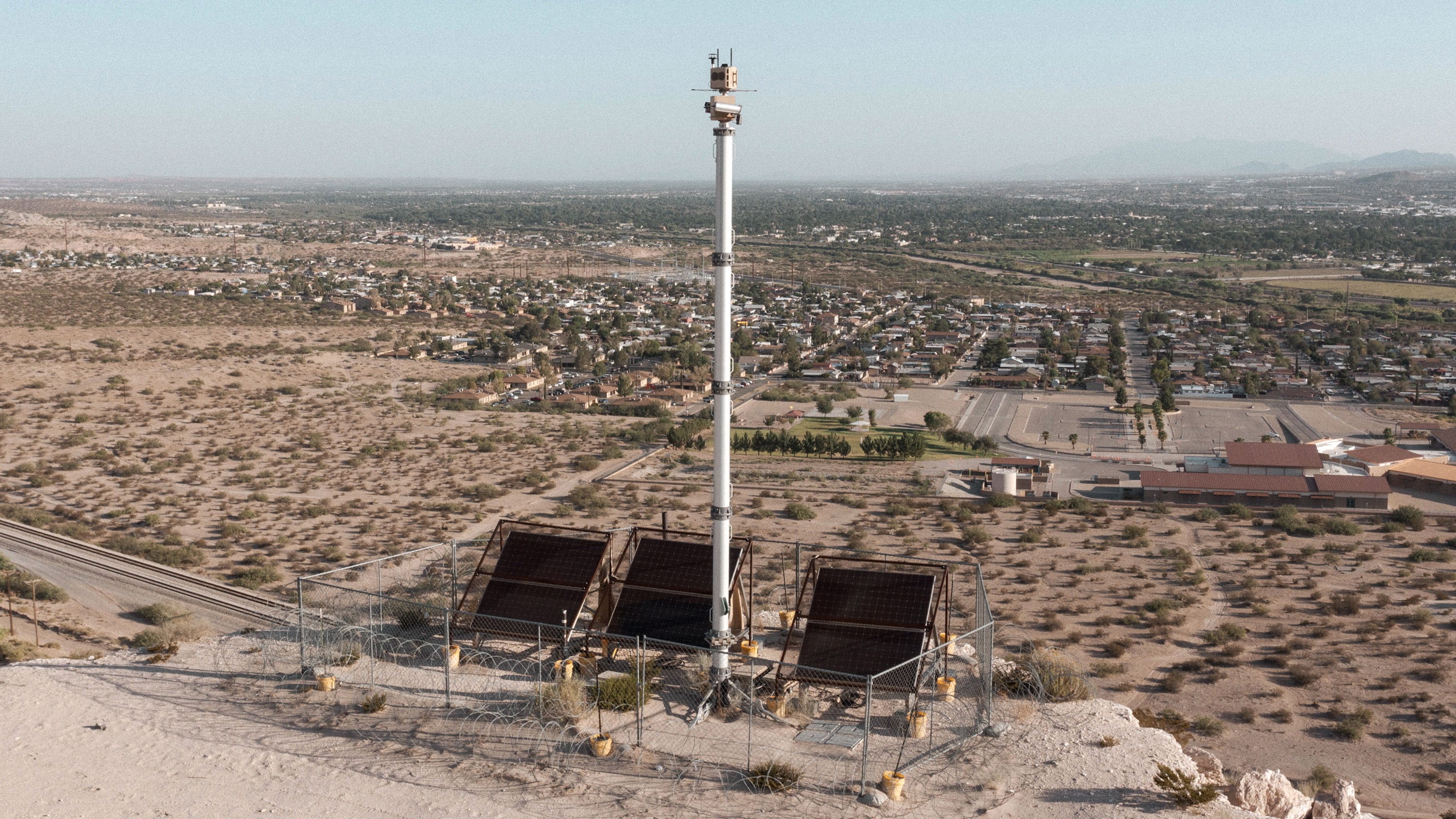 An autonomous surveillance tower along the southern US border in Sunland Park, New Mexico.