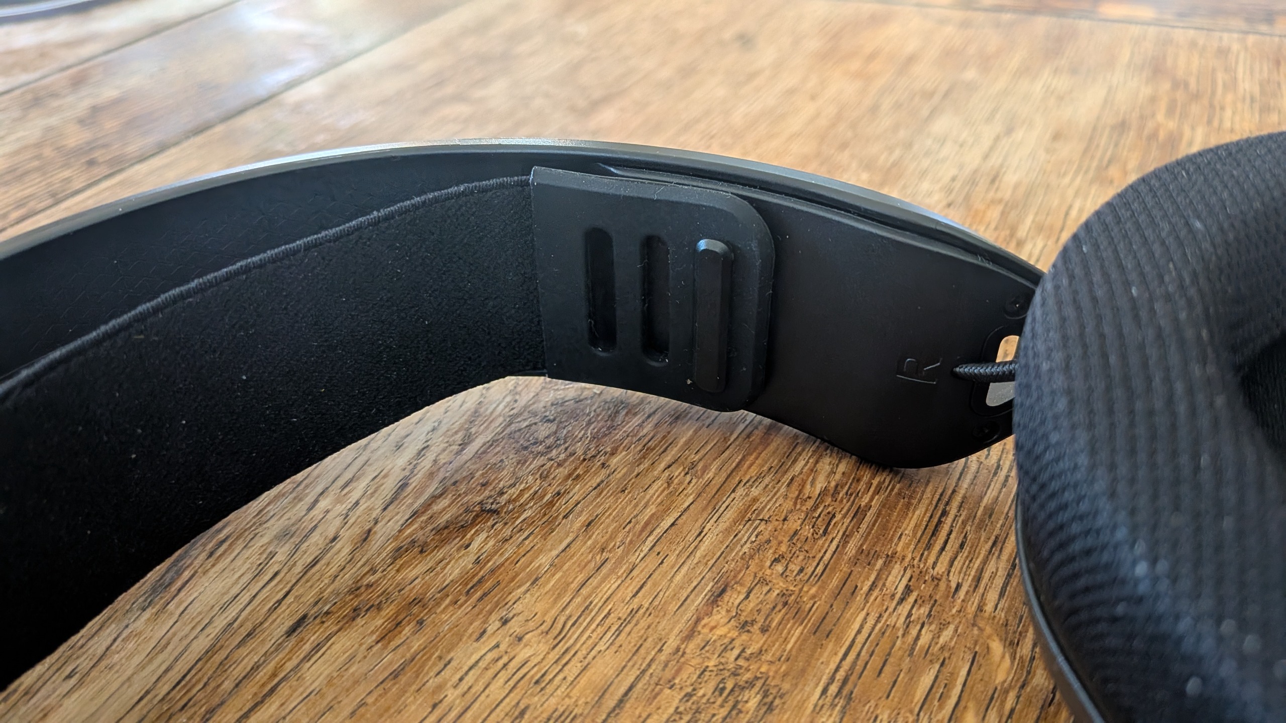The inner strap of a gaming headset