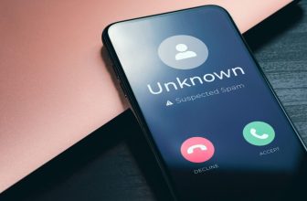 FCC plans robocall scorecard to grade phone companies on spam call blocking