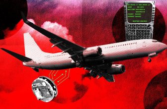 This Coin-Sized Device Can Hack a Boeing 737