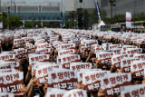 Samsung workers set to strike at worst possible time